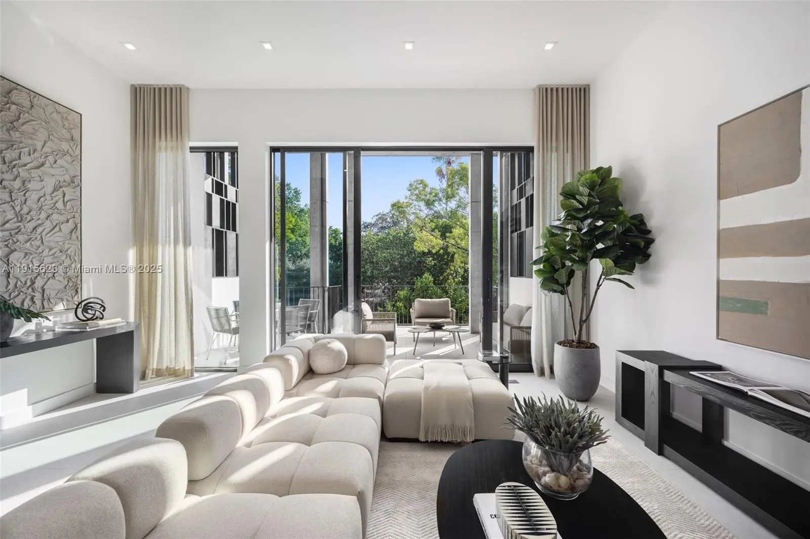 Photo of Listing #A11915623