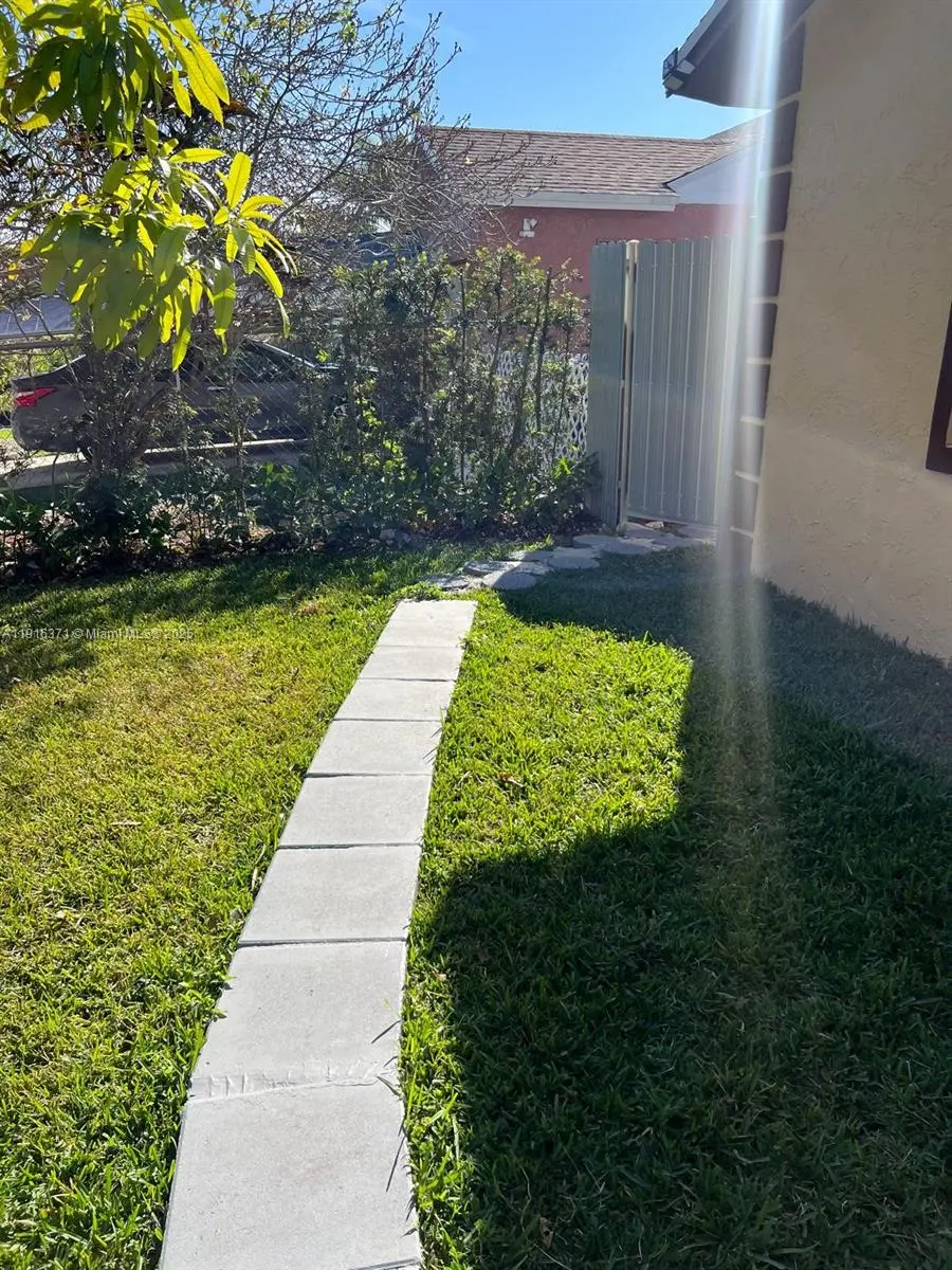 Photo of Listing #A11916371