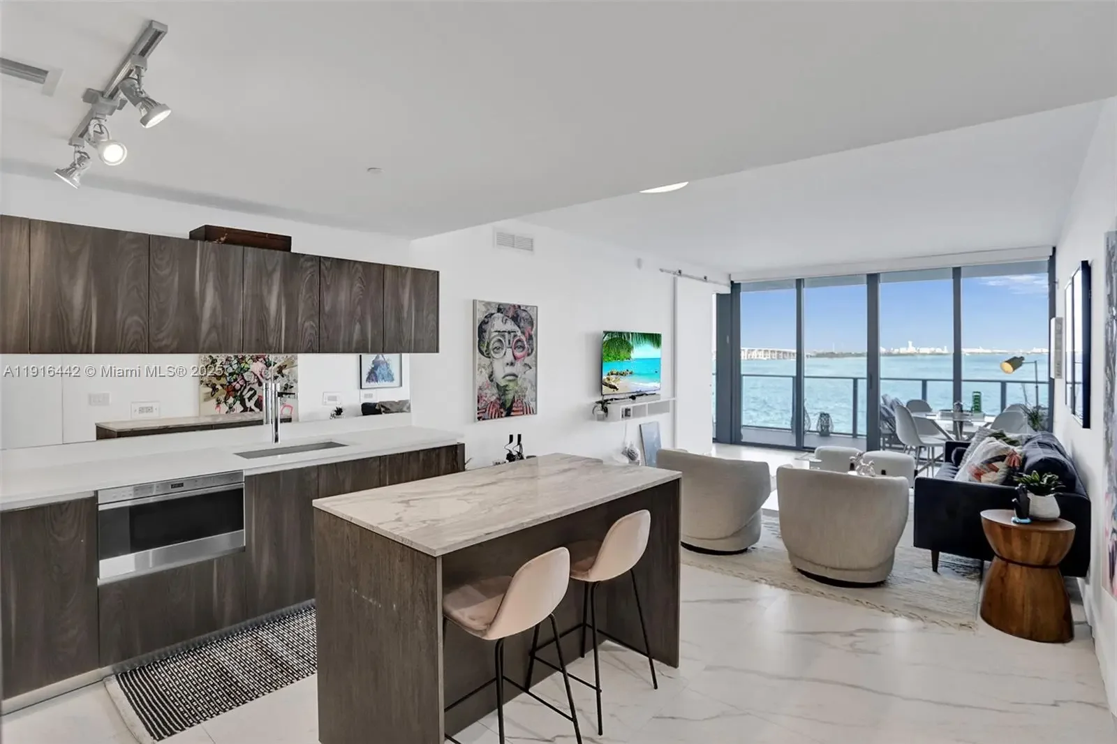 Photo of Listing #A11916442