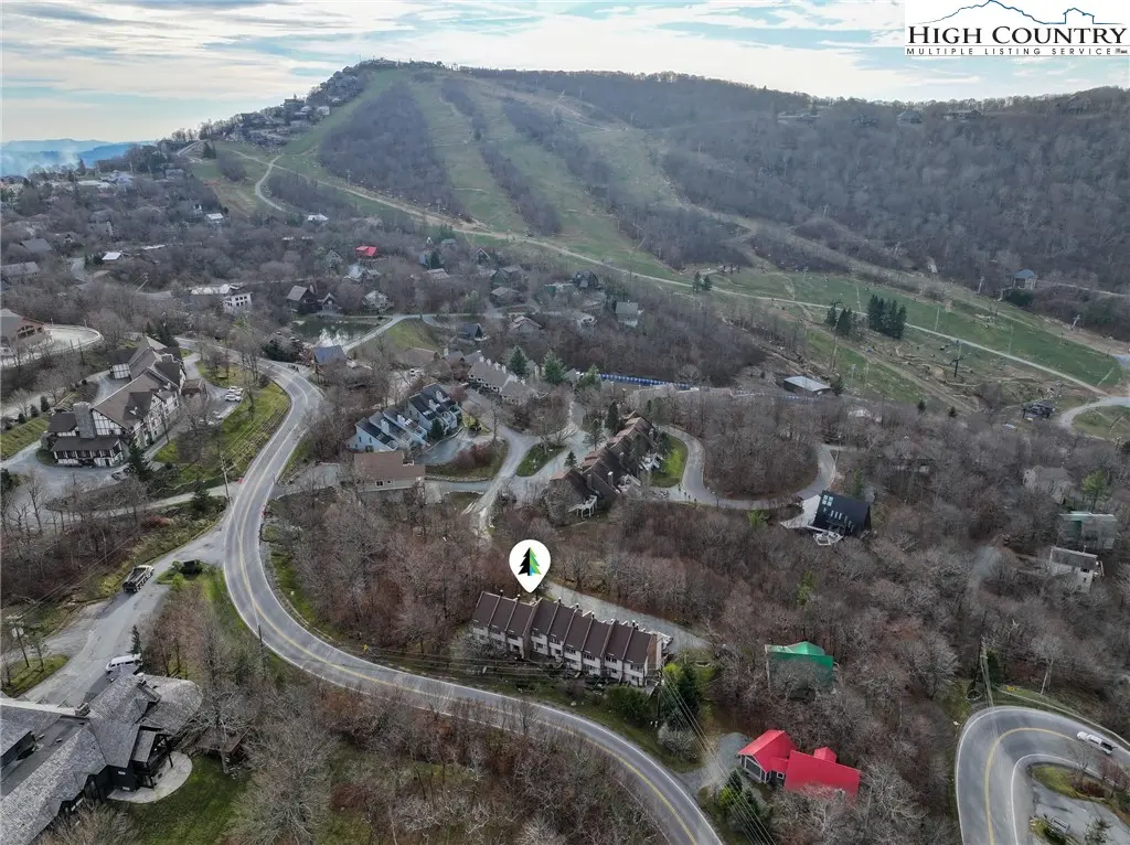 104 Snowplow Lane # 7, Beech Mountain