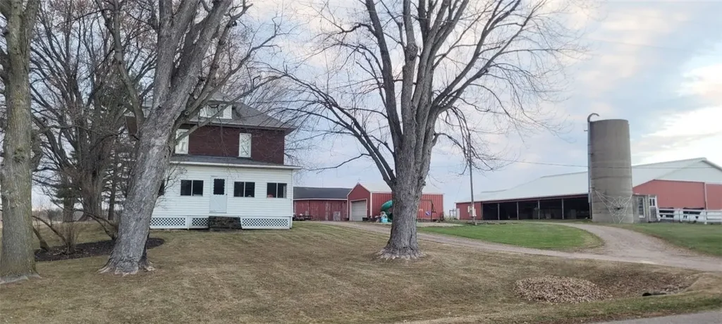 8532 300th Street, Boyd