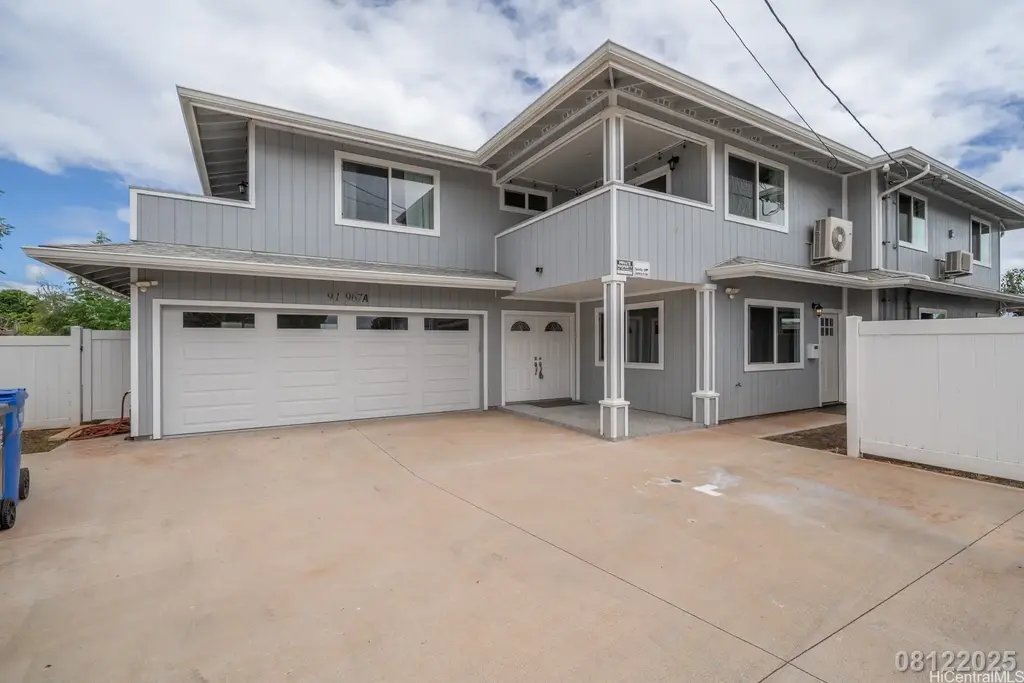 91-967 Akaholo Street # A (upstairs), Ewa Beach