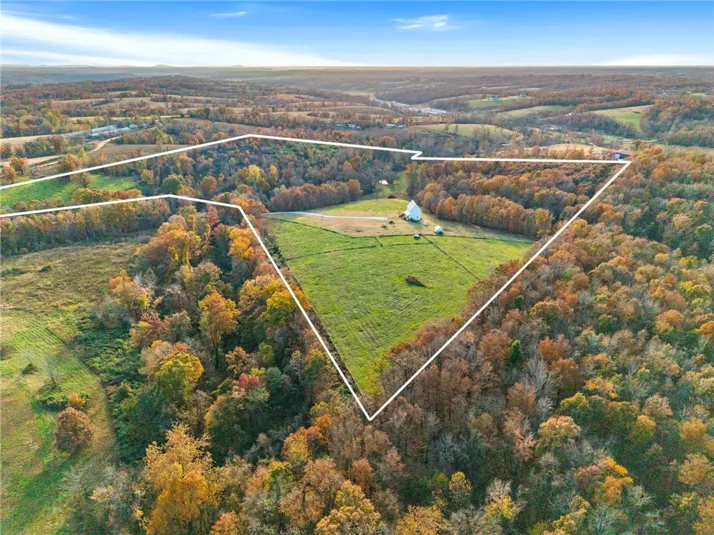 13325 Bryant Road, Siloam Springs