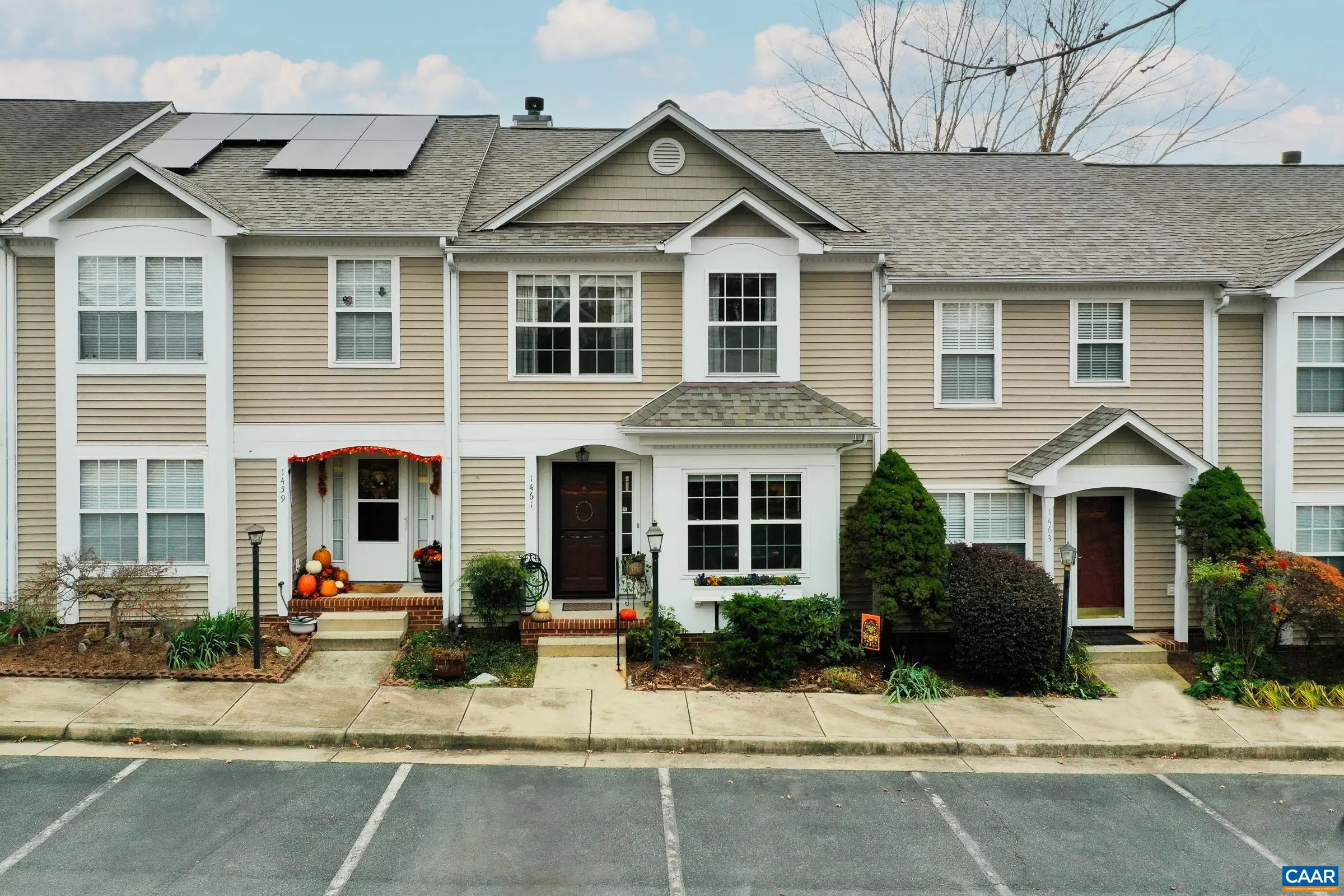 1461 Glenside Green, Charlottesville