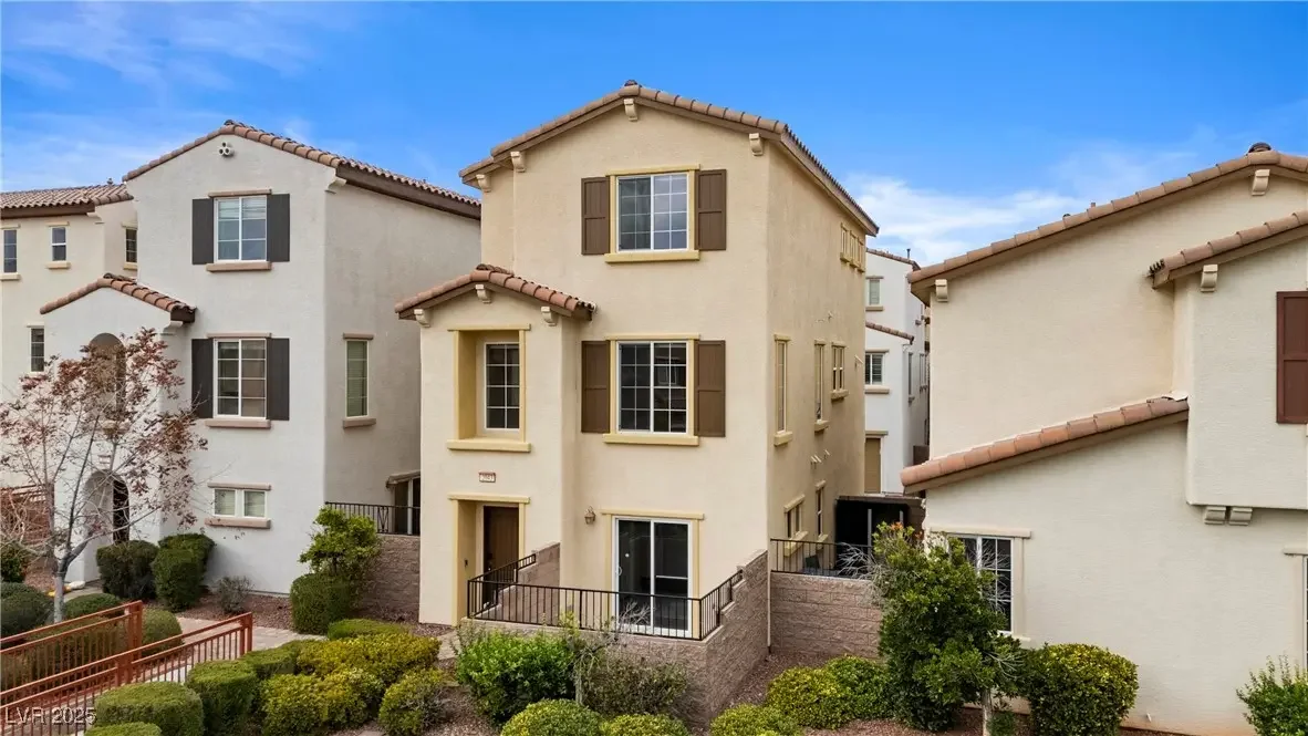 Photo of Listing #2735763