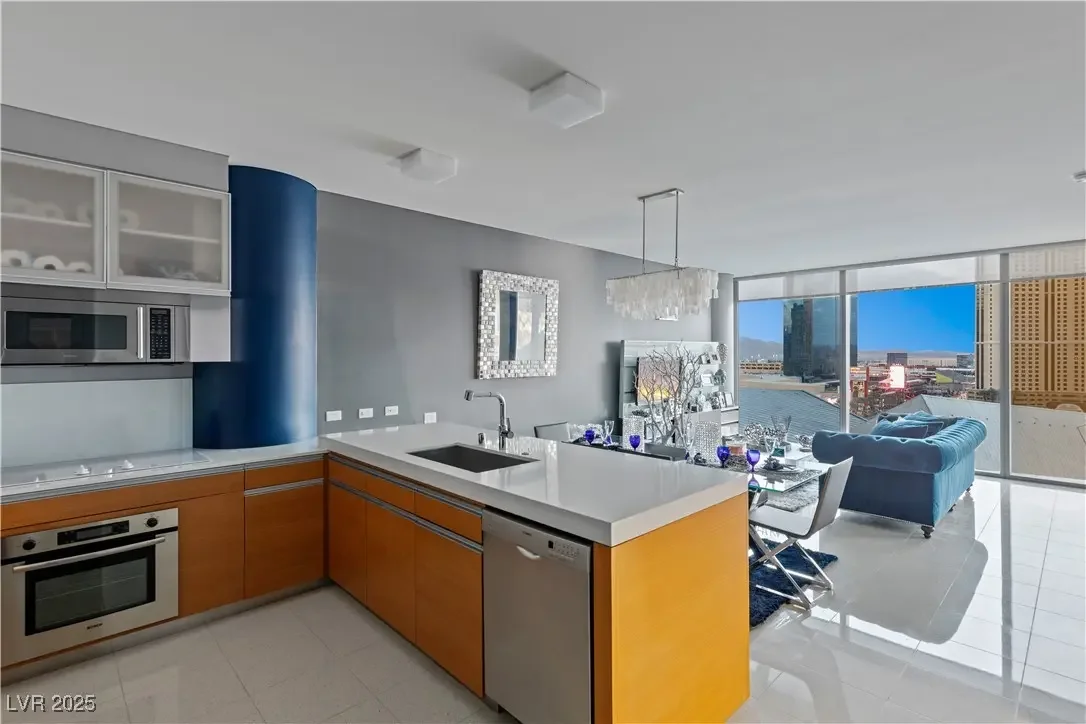 3722 Las Vegas Boulevard 705, Las Vegas