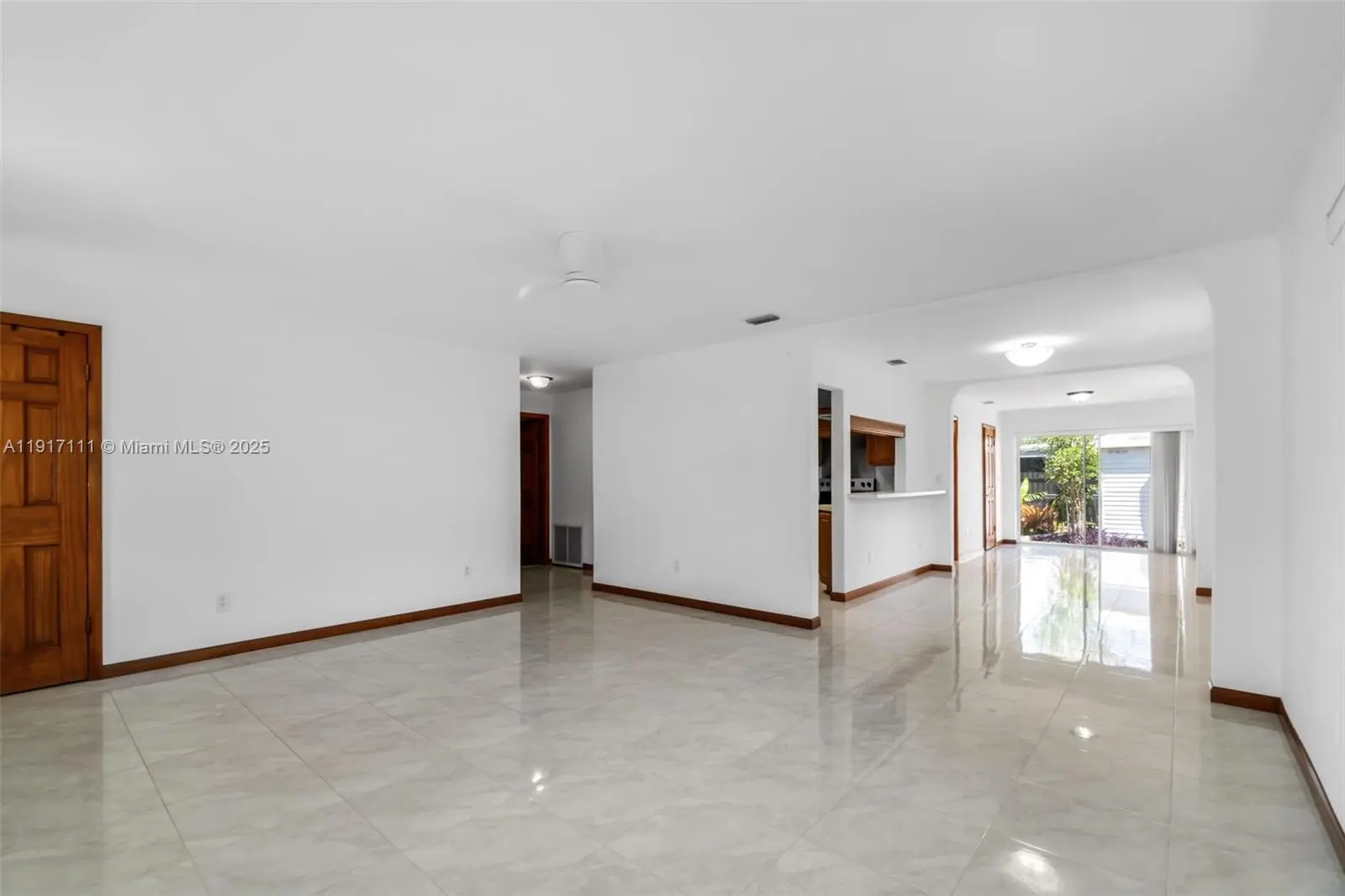 Photo of Listing #A11917111