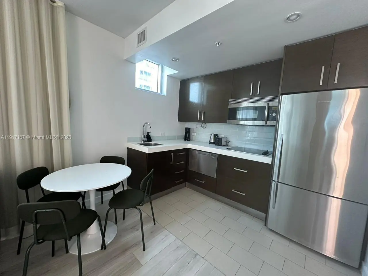 Photo of Listing #A11917167