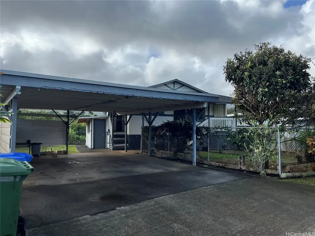 45-36 Holowai Place, Kaneohe