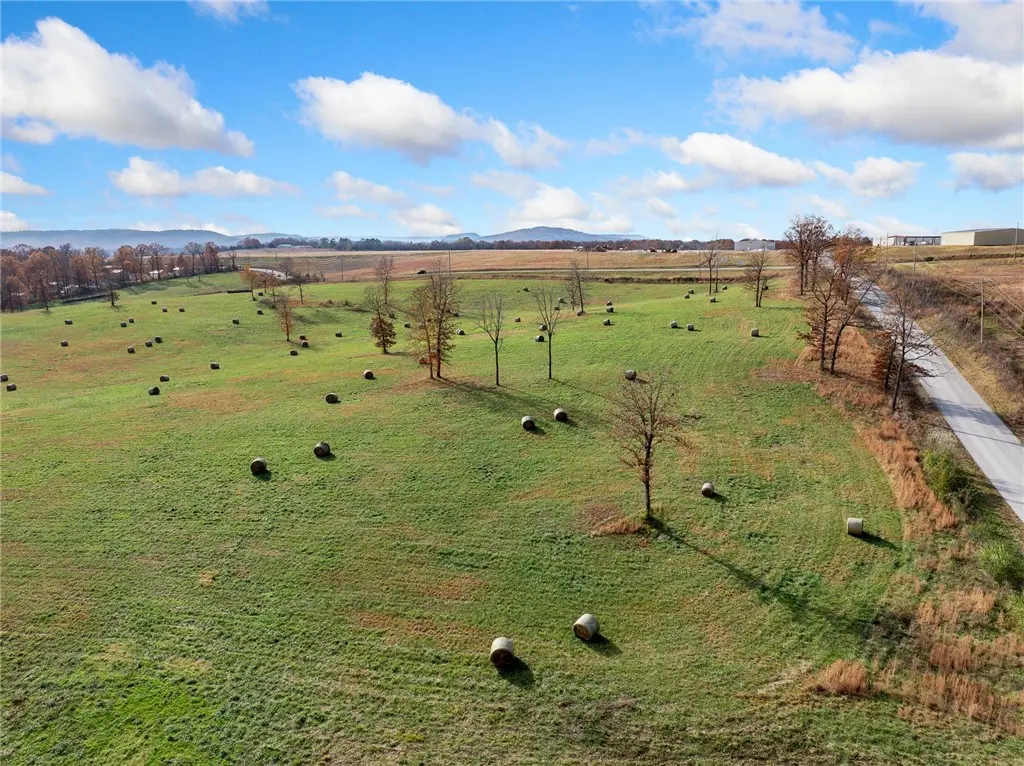 Gipson Road, Harrison