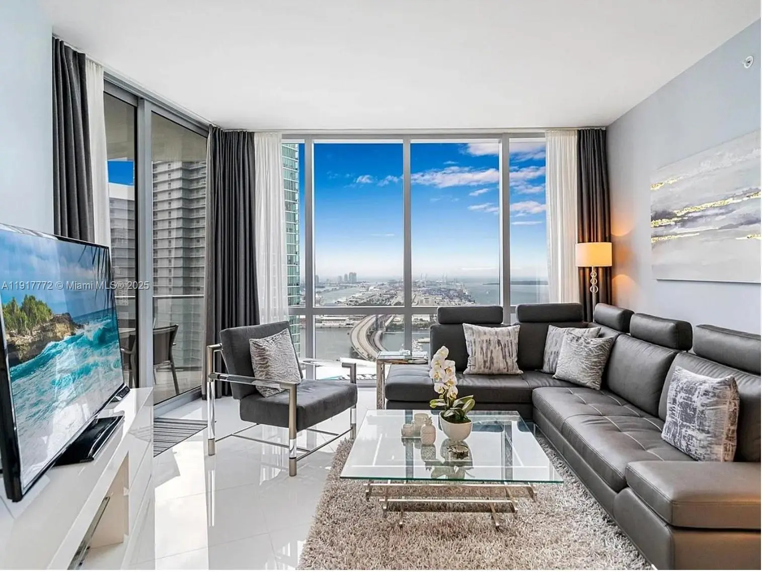 Photo of Listing #A11917772