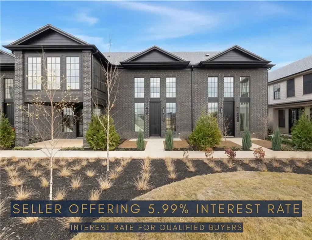 4615 S 47th Street, Rogers