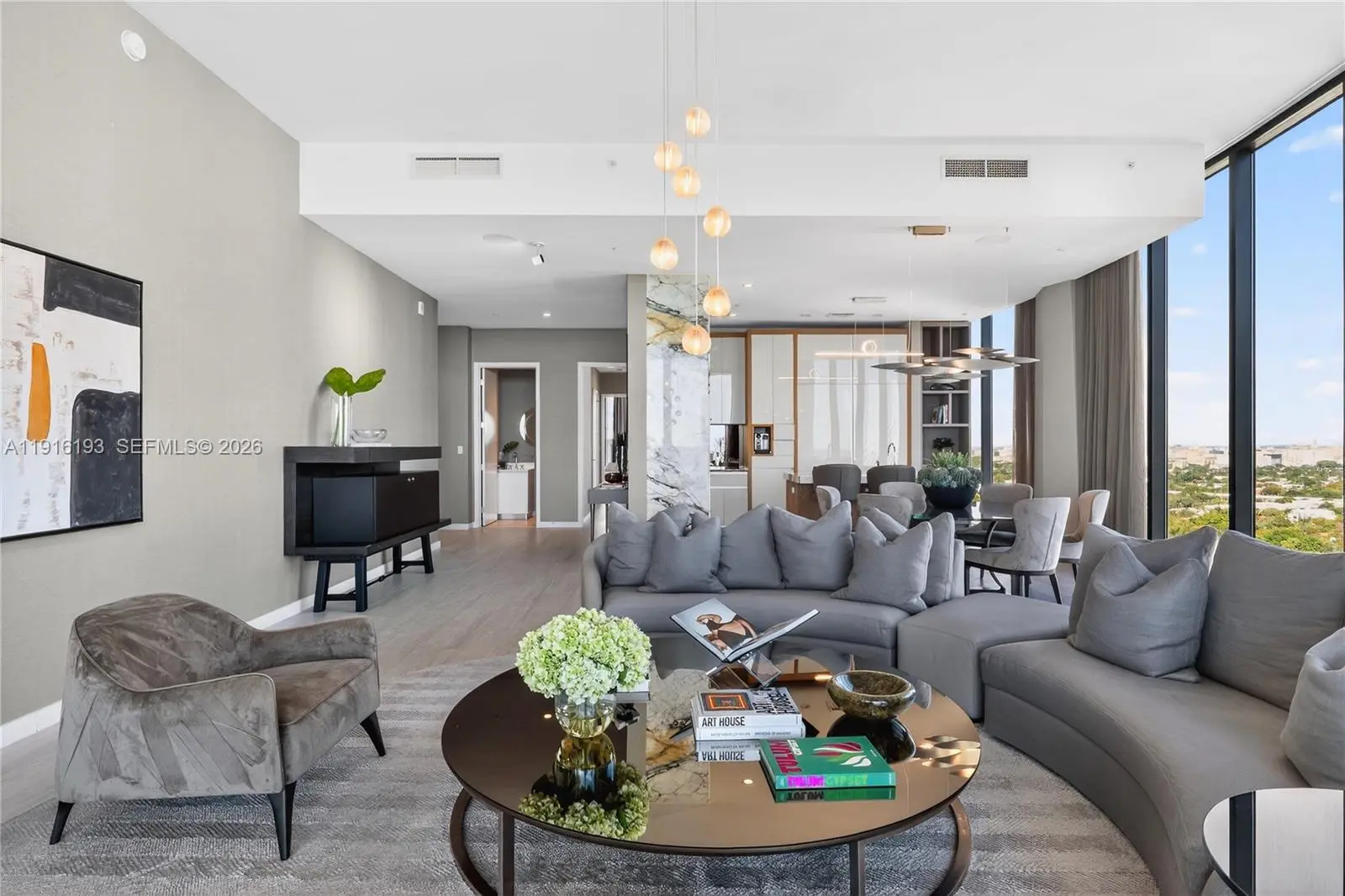 Photo of Listing #A11916193