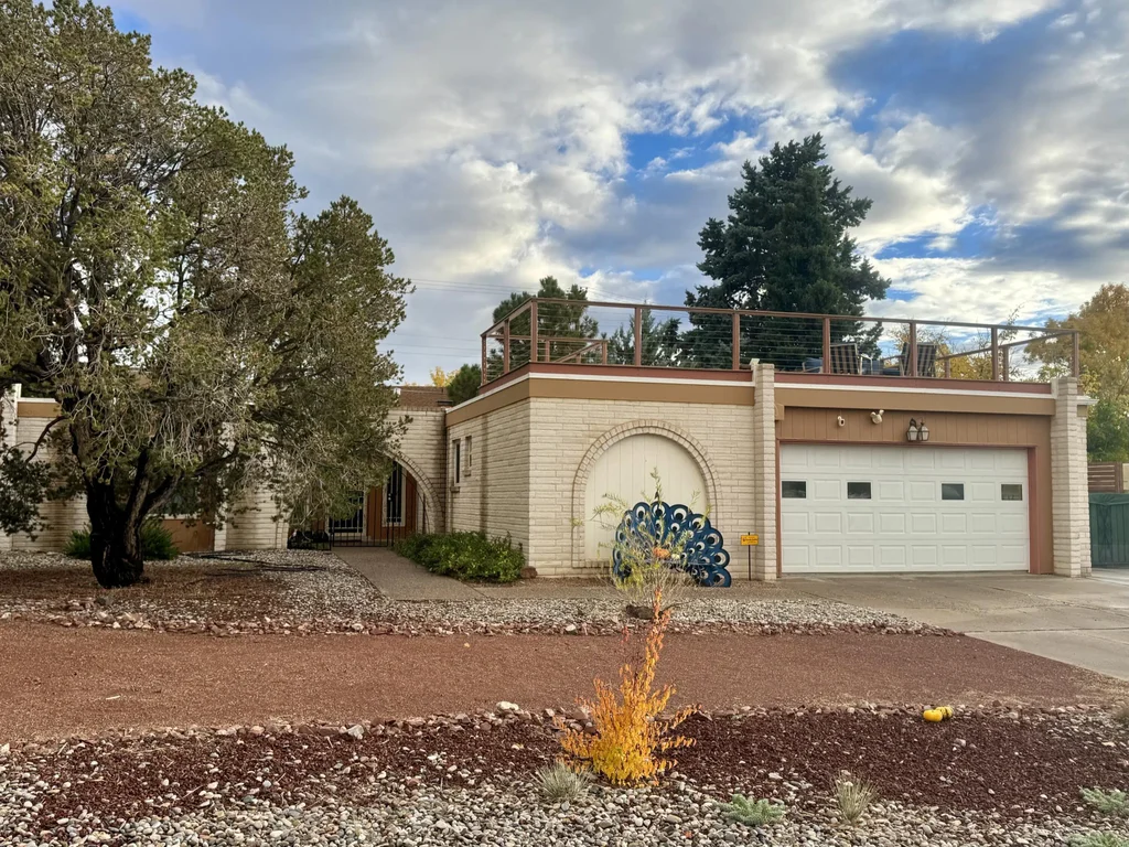 12424 Princess Jeanne Avenue Ne, Albuquerque