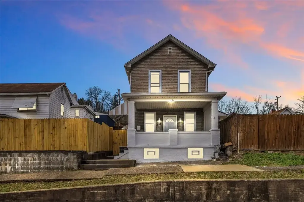1209 Lower Meadow Avenue , Charleroi Boro