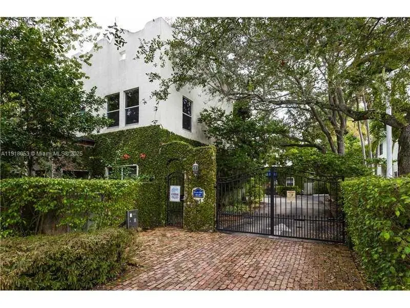 Photo of Listing #A11918053