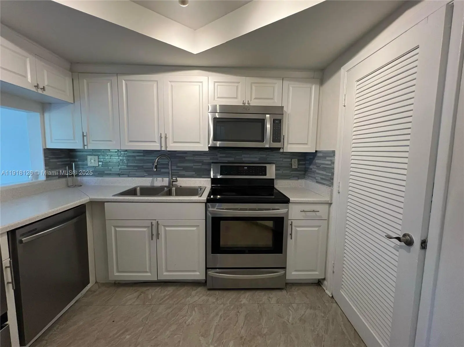 Photo of Listing #A11918126