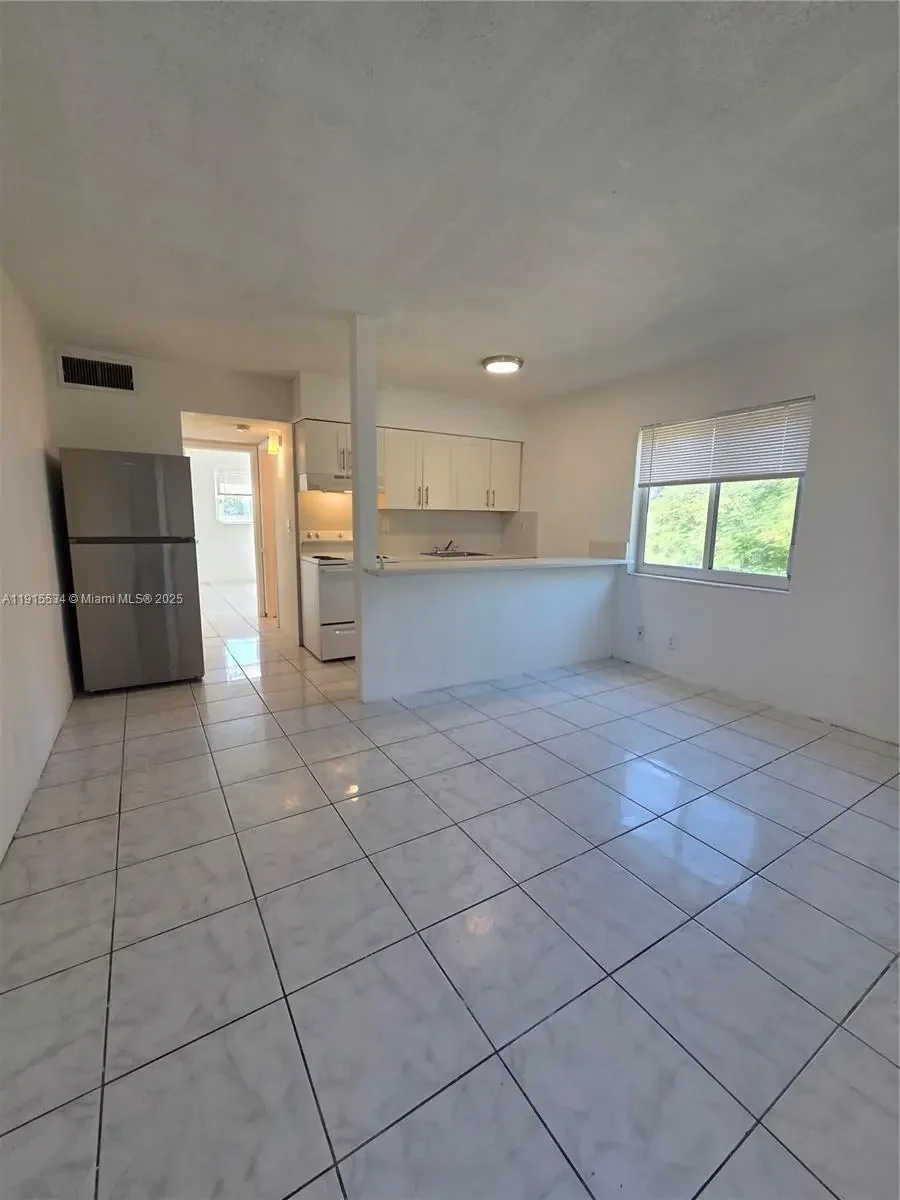 Photo of Listing #A11915534