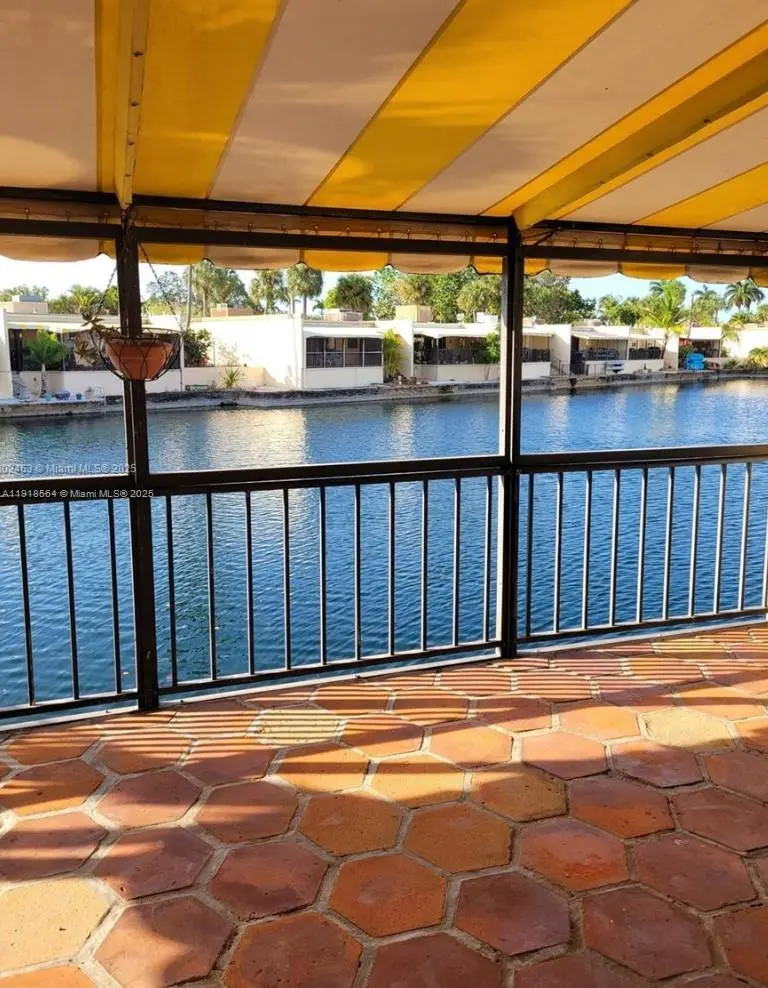 Photo of Listing #A11918564