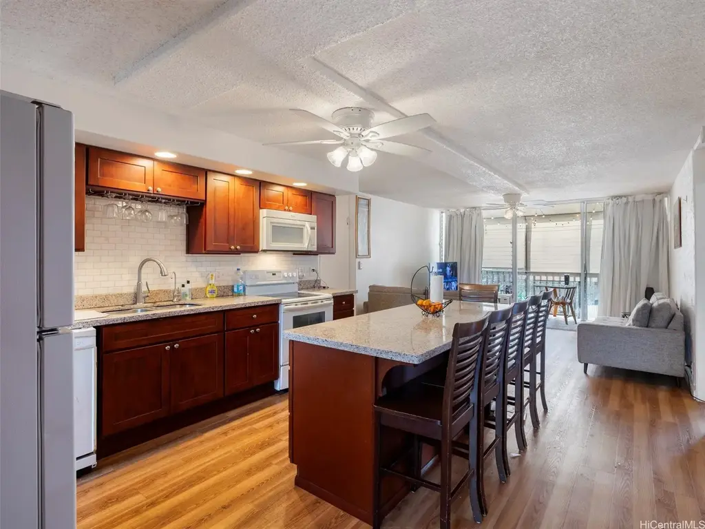(unit #d706) 95-273 Waikalani Drive, Mililani