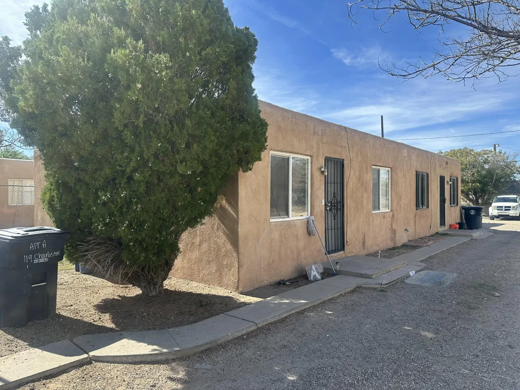 119 Charleston Street Se, Albuquerque