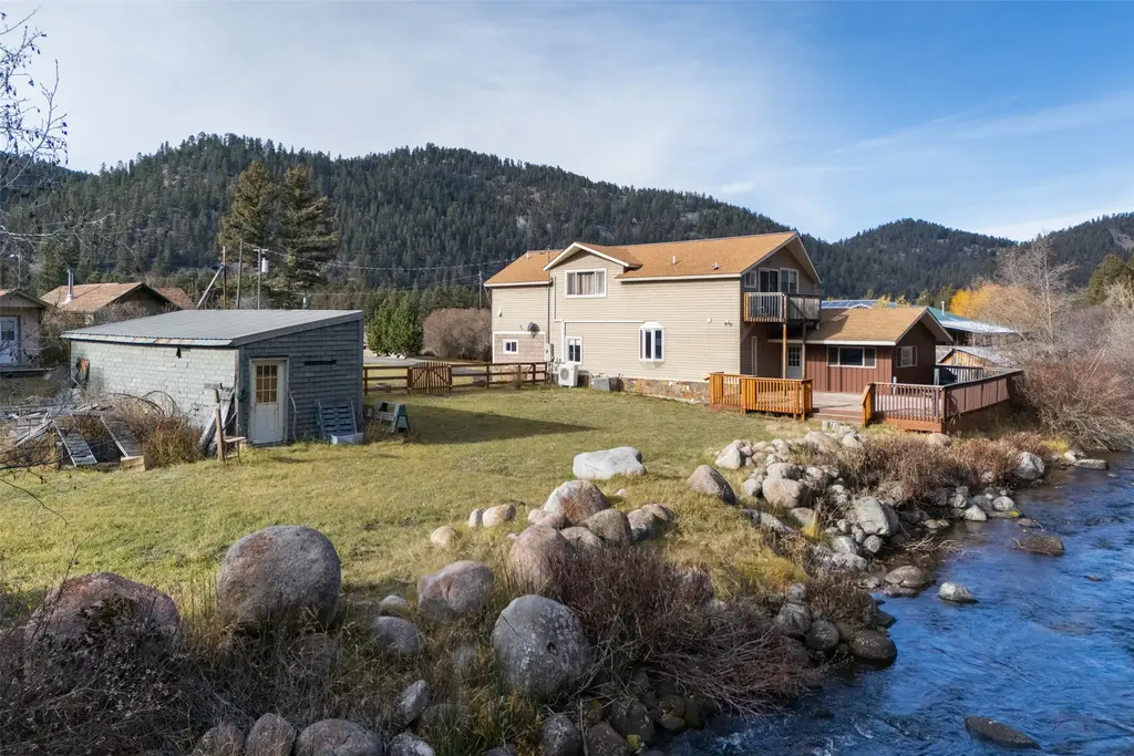 11 Maxville Road, Philipsburg