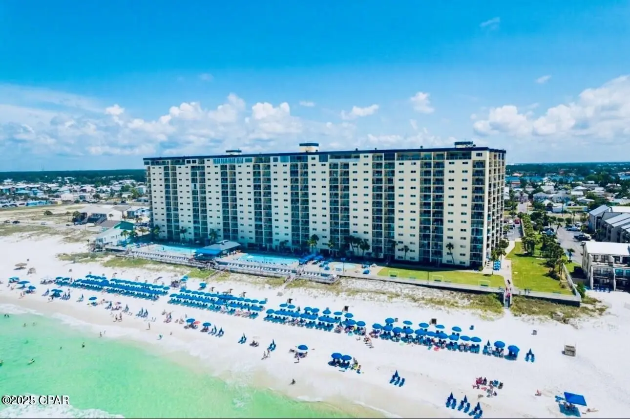 Photo of Listing #782008