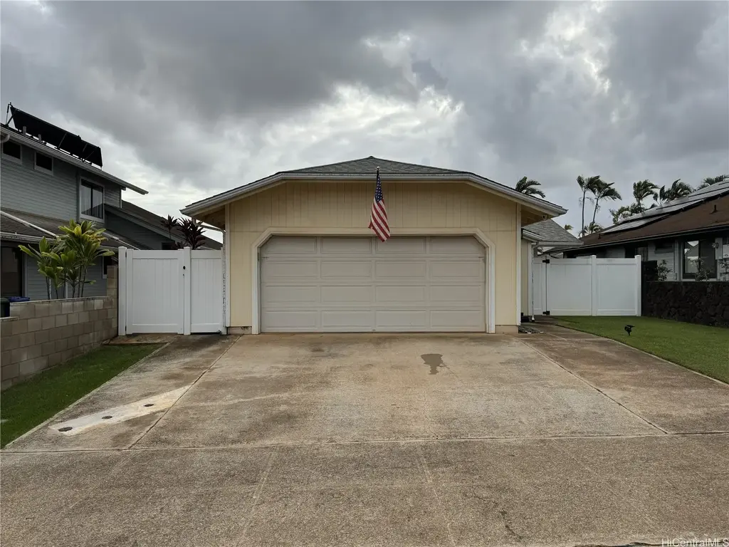94-1017 Punono Place, Mililani
