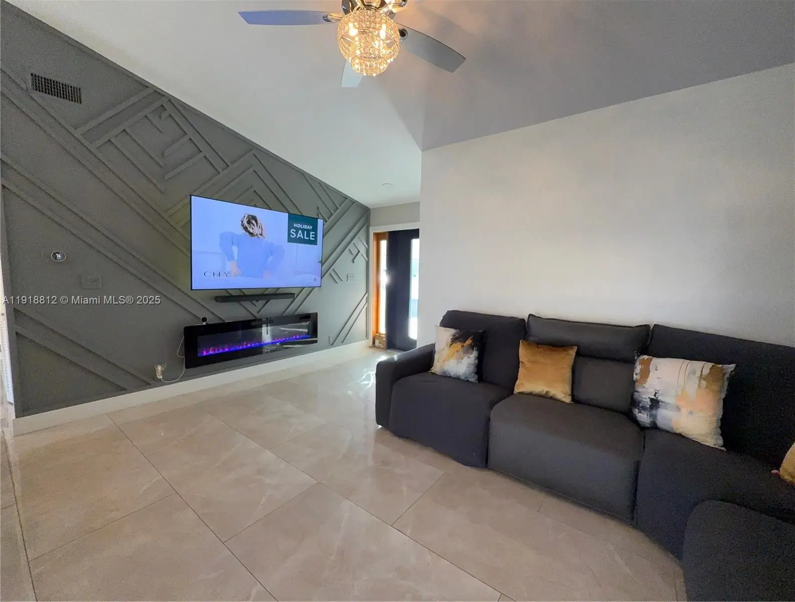 3 of 14 - 7523 Sw 7th Place, North Lauderdale, FL