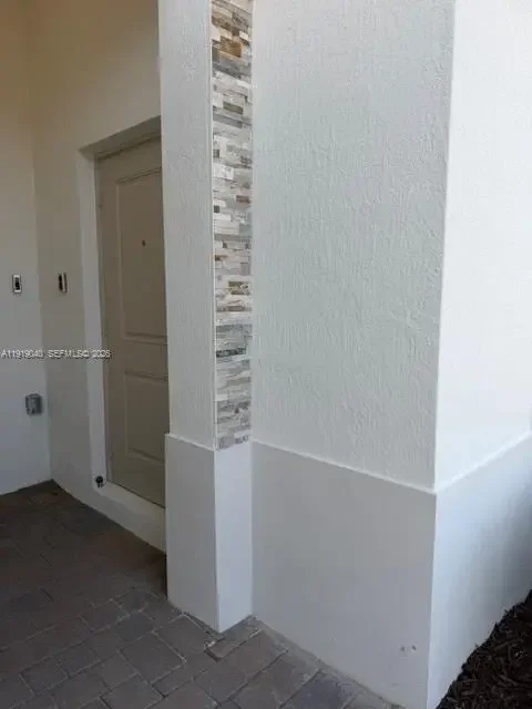 Photo of Listing #A11919040