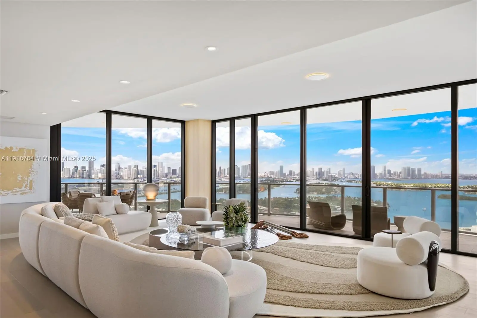 Photo of Listing #A11918764