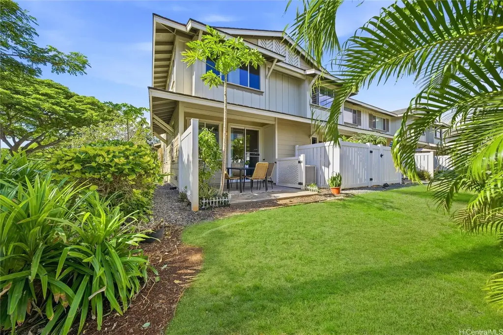 92-1532 Aliinui Drive # 1606, Kapolei