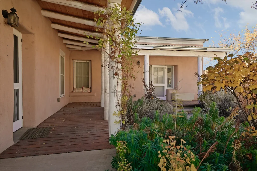 536 Old Santa Fe Trail, Santa Fe