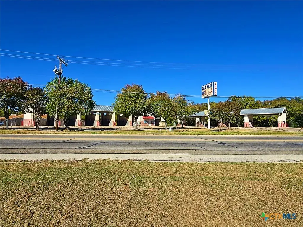 3701 Lake Road, Killeen