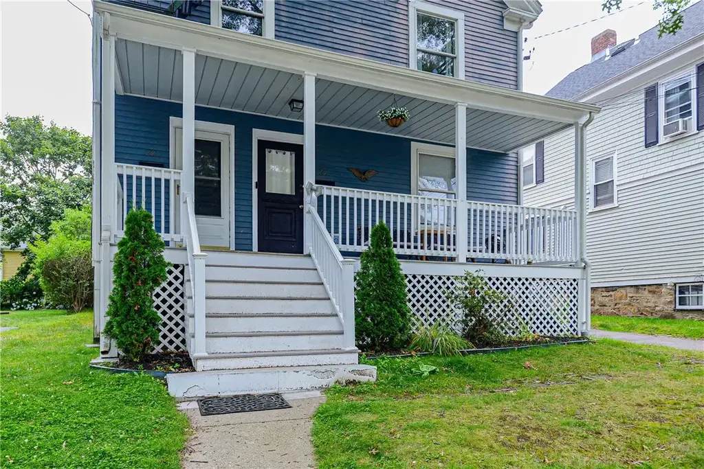 22 Carroll Ave, Newport