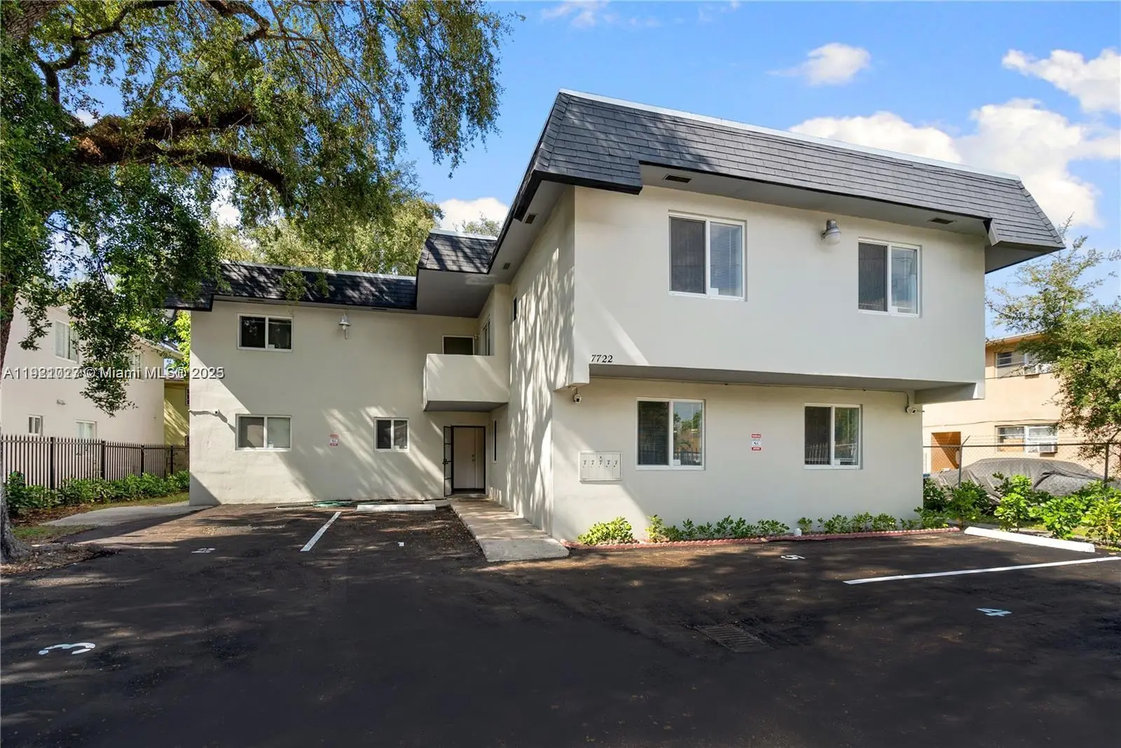 Photo of Listing #A11921027