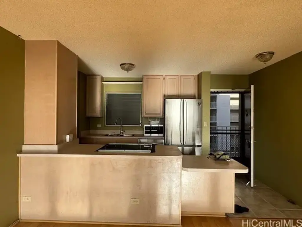 98-707 Iho Place # 1004, Aiea