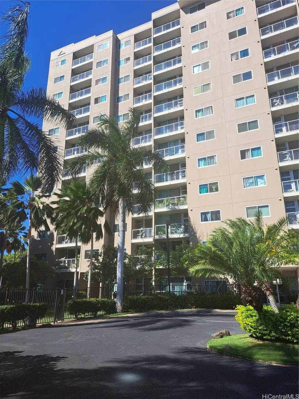94-302 Paiwa Street # 1013, Waipahu