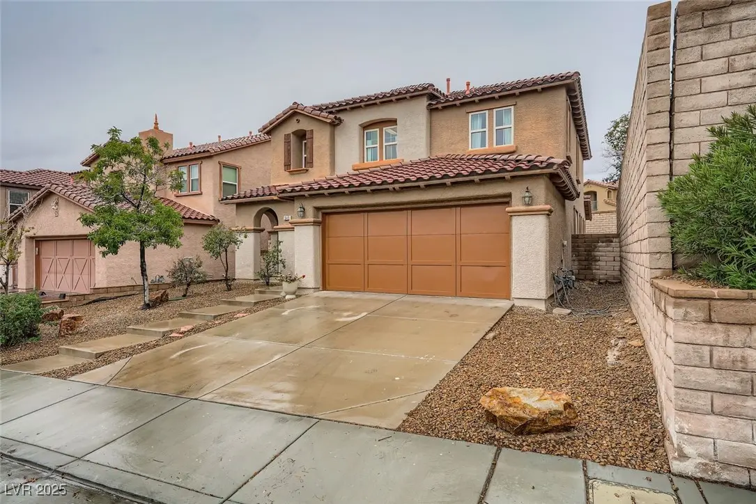 Photo of Listing #2737621