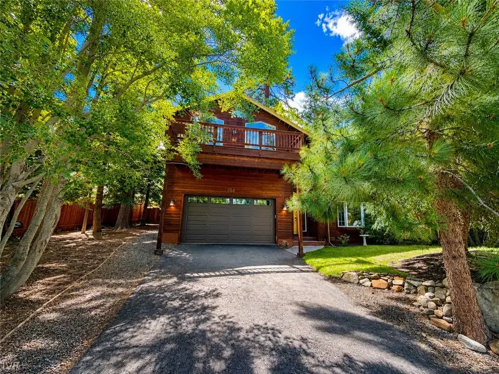 858 Jennifer St, Incline Village