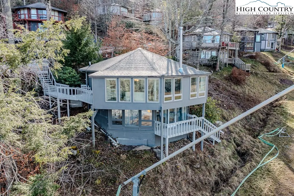 590 Briarcliff Road, Sugar Mountain