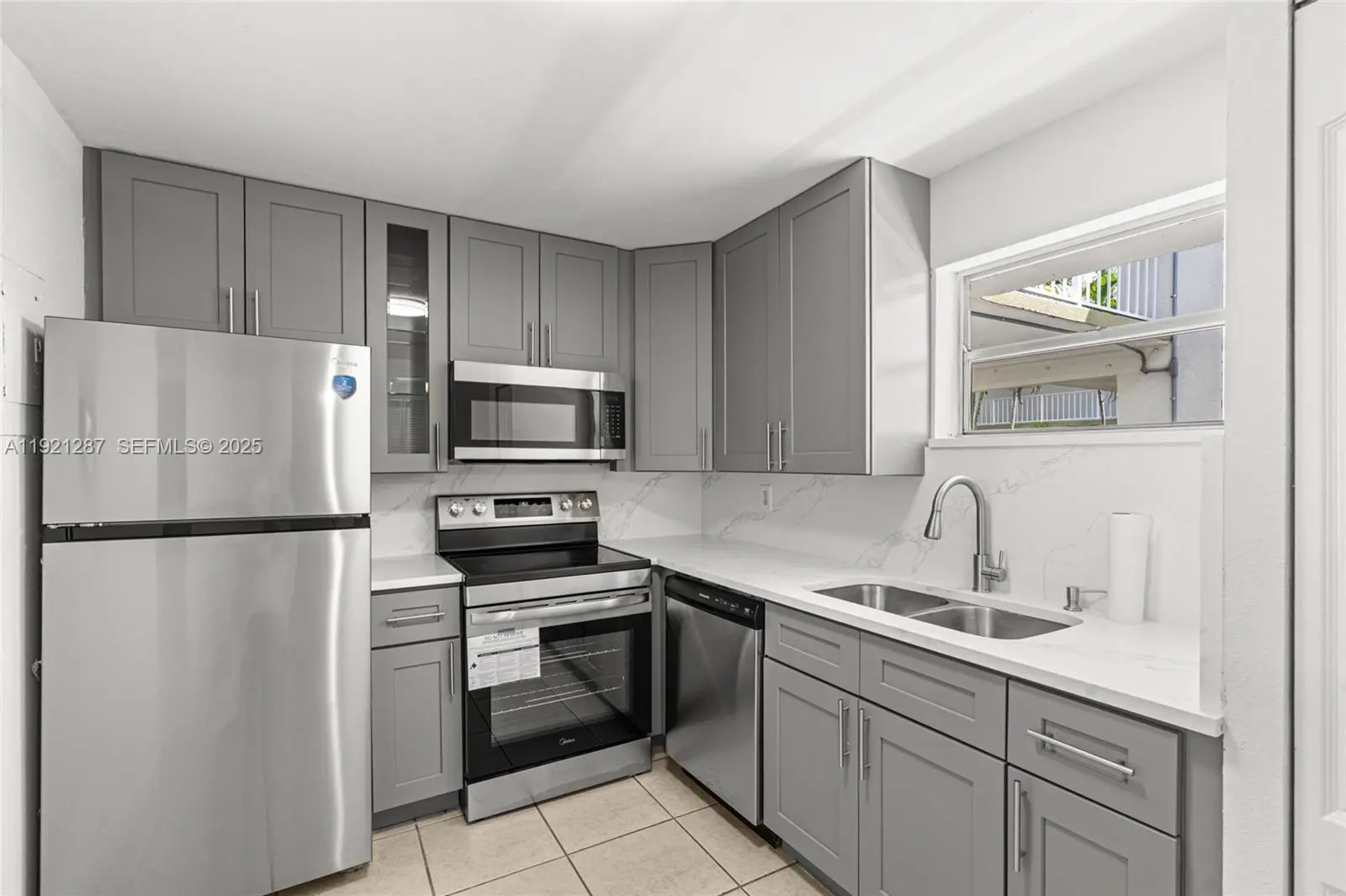 Photo of Listing #A11921287