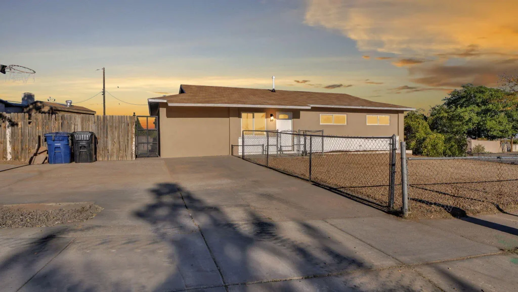1146 Tomas Street Sw, Albuquerque