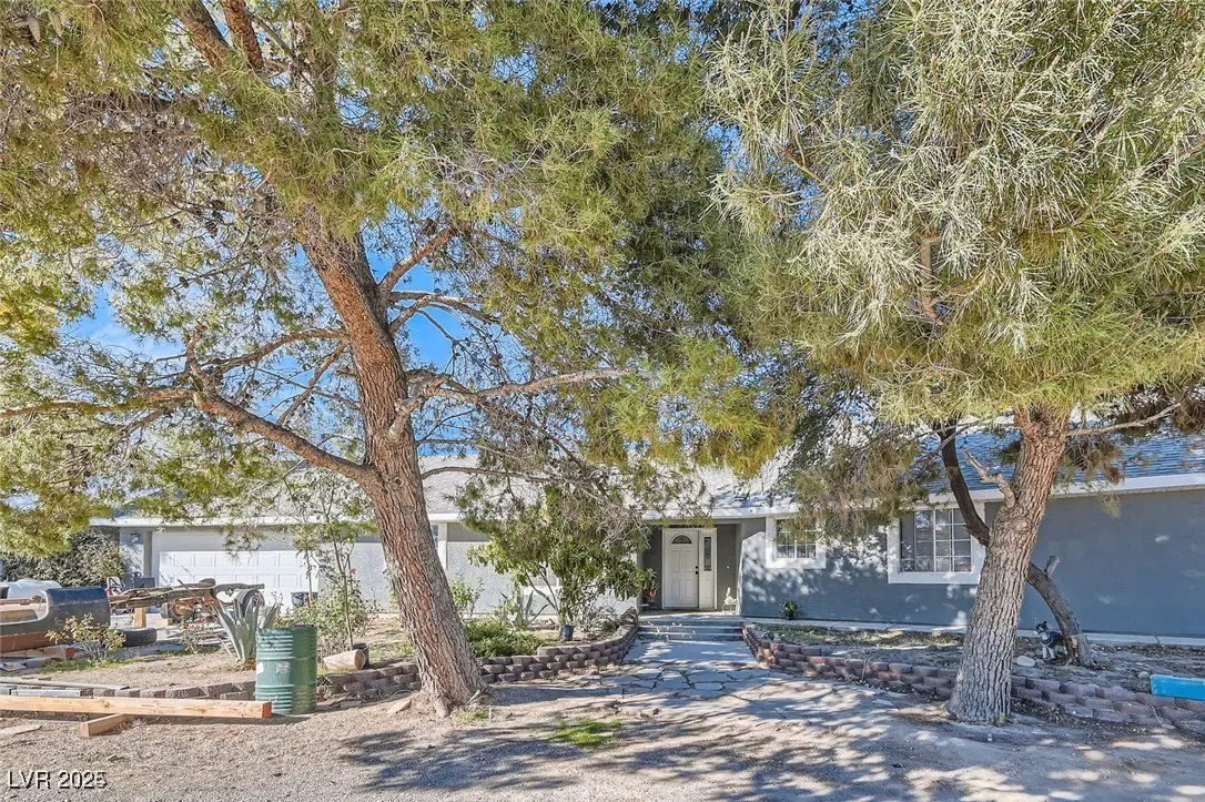 Photo of Listing #2736983