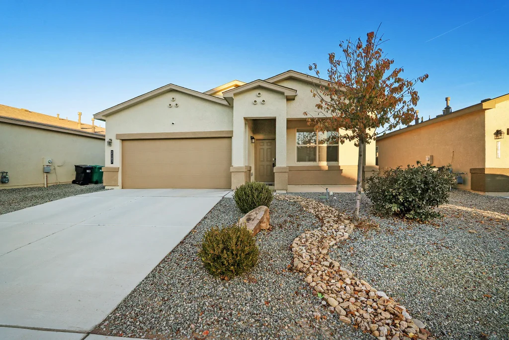 2107 Solitaire Street Ne, Rio Rancho