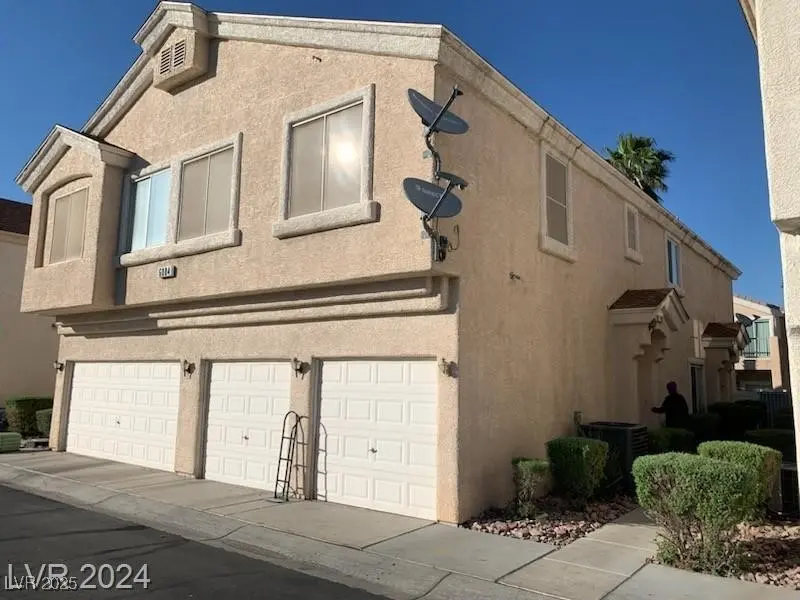 Photo of Listing #2737917