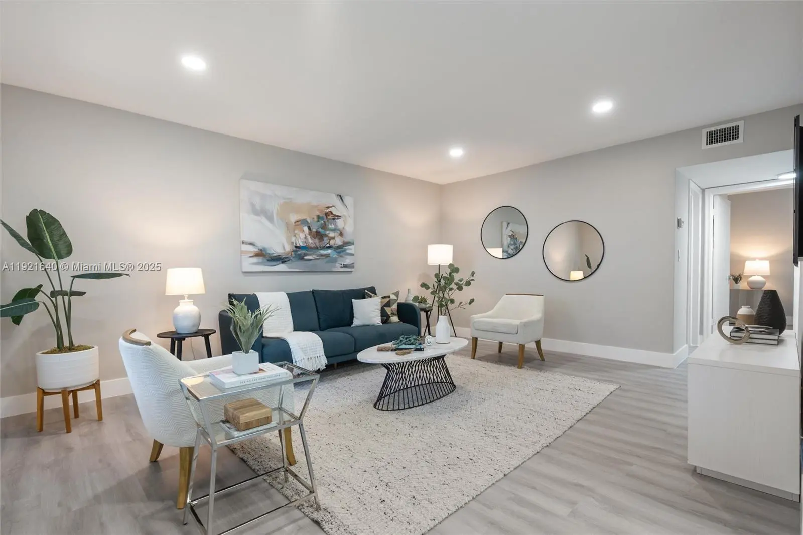 Photo of Listing #A11921640