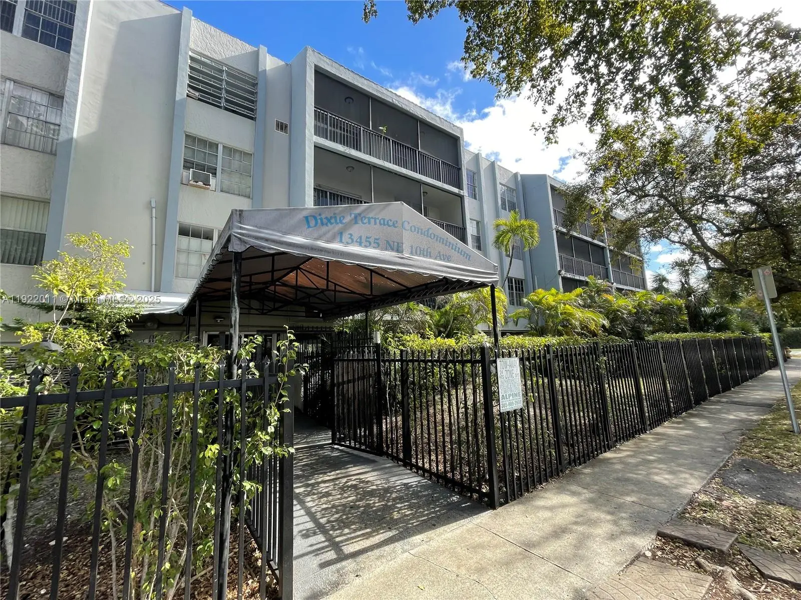 Photo of Listing #A11922011