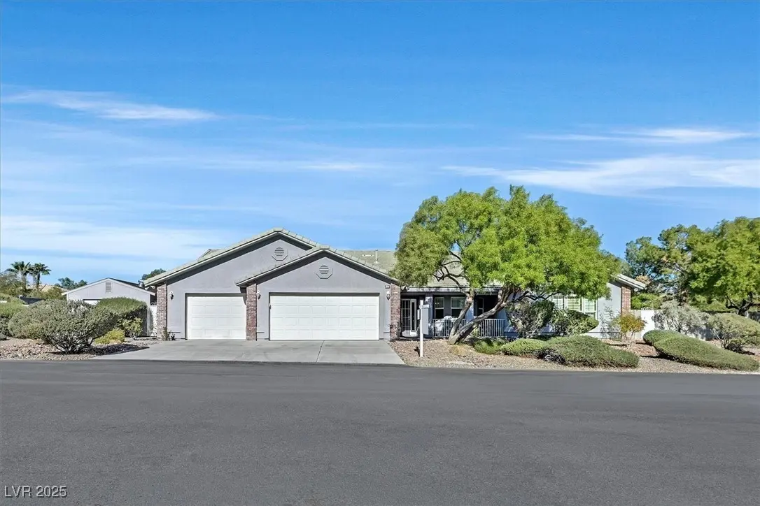 Photo of Listing #2737587