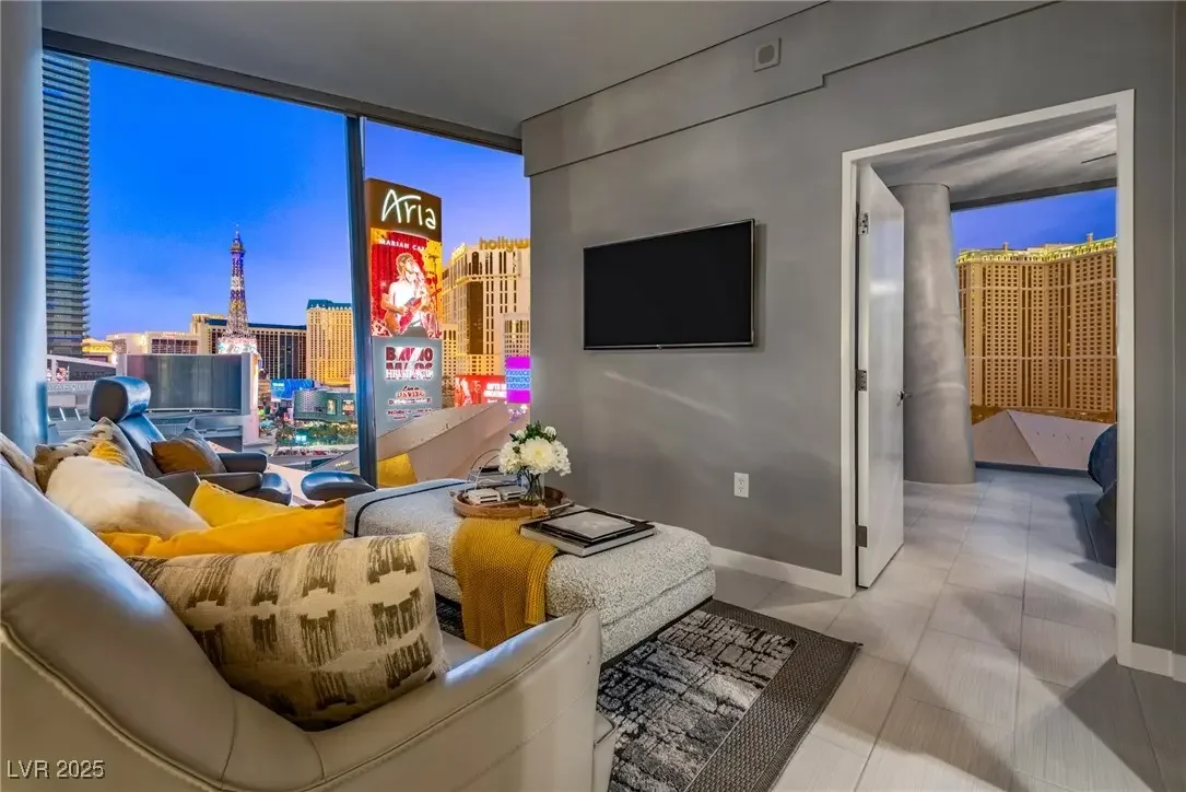 3722 Las Vegas Boulevard 706, Las Vegas